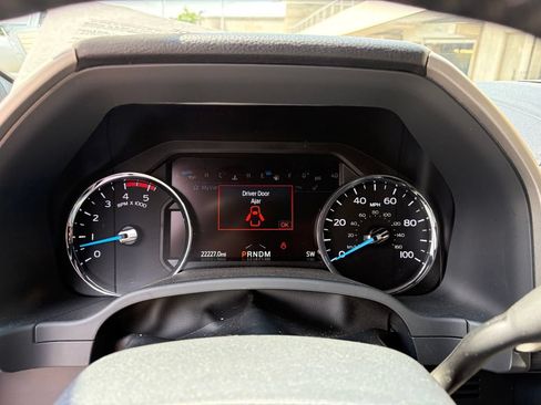 Certified 2022 Ford F250 Lariat w/ Tremor Off-Road Package AWD/4WD image 22