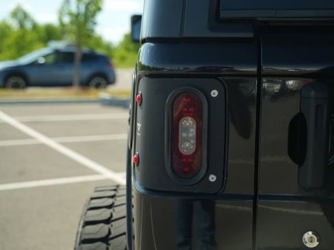 Used 2018 Jeep Wrangler Unlimited Sport S AWD/4WD image 43