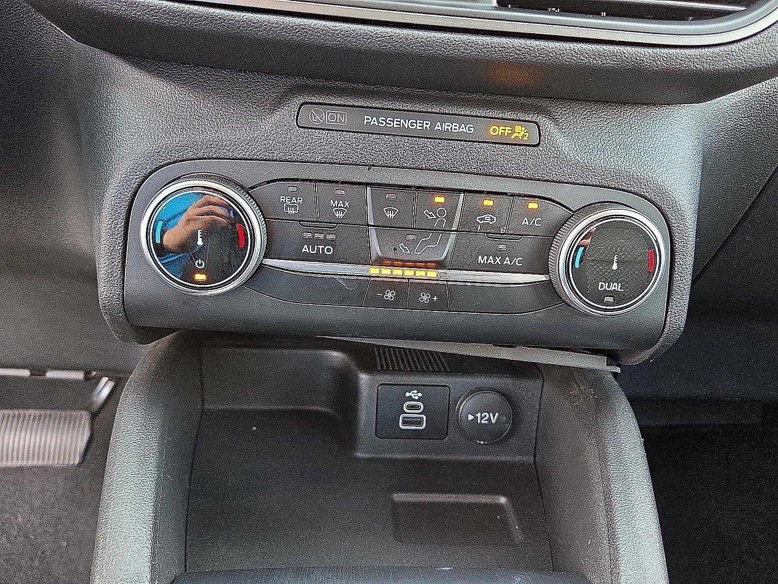 Used 2025 Ford Escape Active AWD/4WD image 25