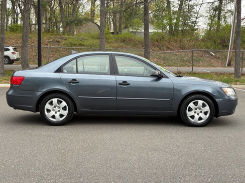 Used 2010 Hyundai Sonata GLS FWD image 5