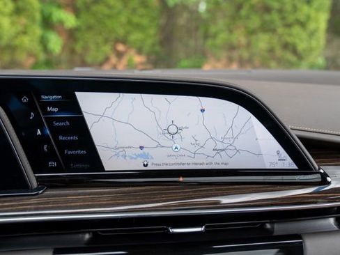 Used 2022 Cadillac Escalade ESV Sport w/ Touring Package image 29