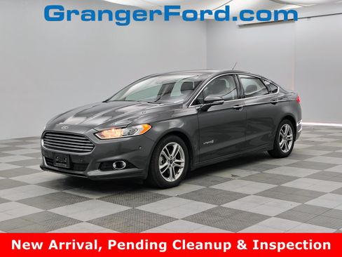 Used 2015 Ford Fusion Titanium FWD image 1