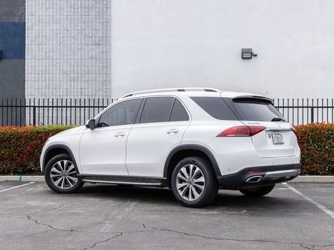Used 2022 Mercedes-Benz GLE 350 4MATIC image 4