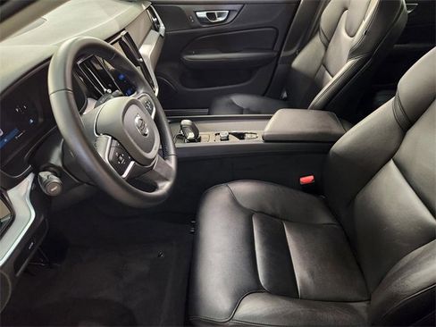 Used 2024 Volvo S60 B5 Core image 14