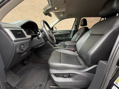 Used 2019 Volkswagen Atlas SE FWD image 10