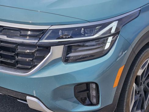 Used 2025 Kia Seltos SX w/ SX Sunroof Package image 5