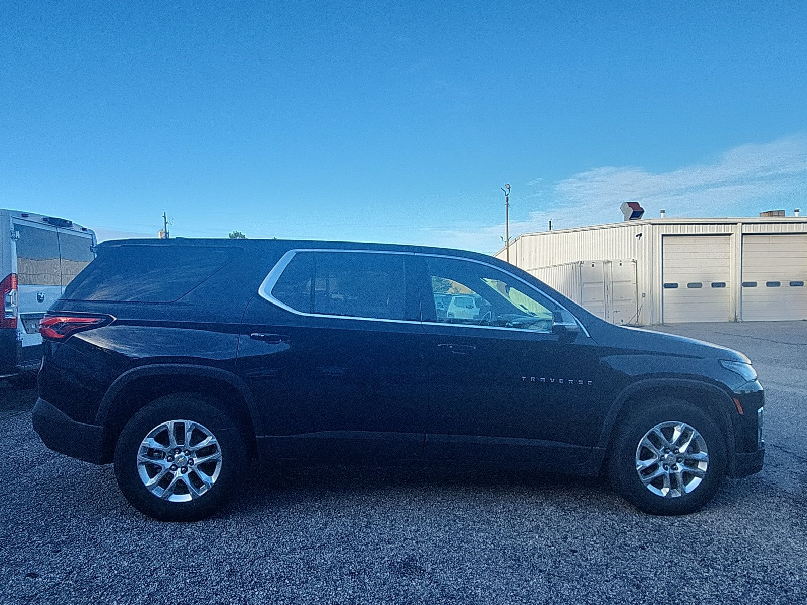 Used 2023 Chevrolet Traverse LS w/ Safety Package AWD/4WD image 6