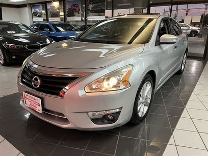 Used 2015 Nissan Altima 2.5 SL w/ Technology Package
