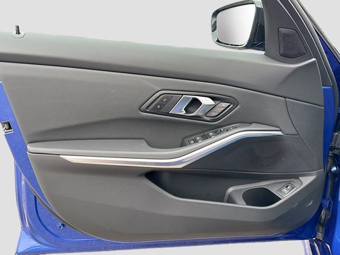 New 2026 BMW 330i Sedan w/ M Sport Package image 23