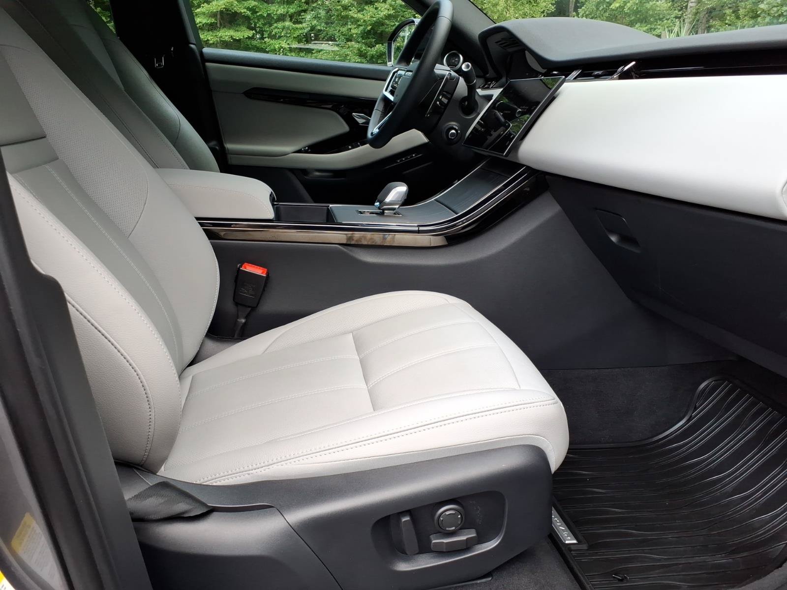 Certified 2026 Land Rover Range Rover Evoque S AWD/4WD image 3