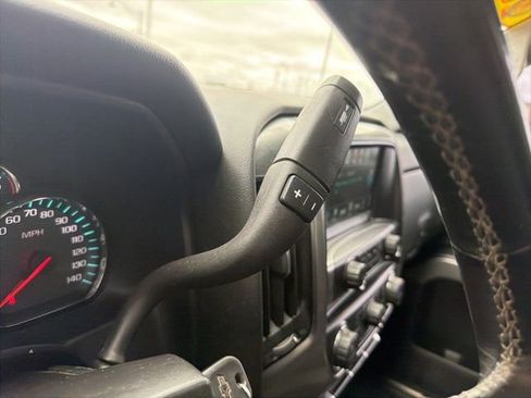 Used 2017 Chevrolet Silverado 1500 LT w/ LT Convenience Package image 33