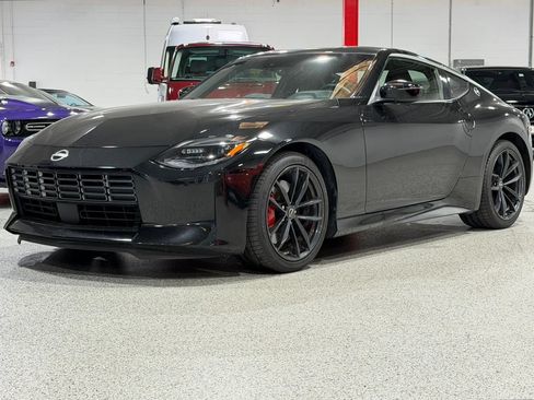 Used 2024 Nissan Z Performance w/ Floor Mat Package RWD image 2