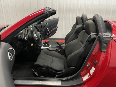 Used 2007 Nissan 350Z Enthusiast RWD image 37