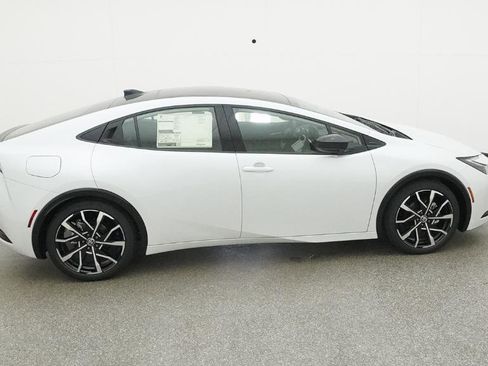 New 2026 Toyota Prius Plug-In Hybrid image 25