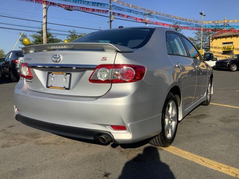 Used 2012 Toyota Corolla S image 7
