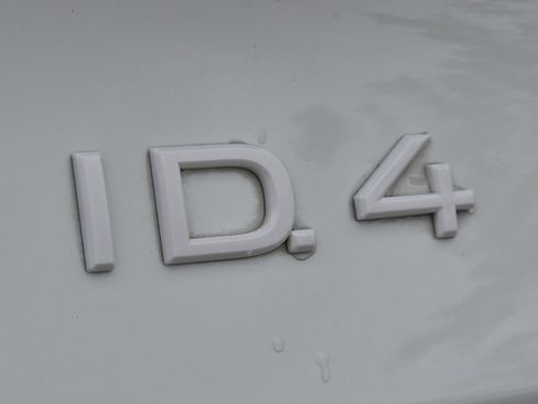 Used 2023 Volkswagen ID.4 2WD image 11