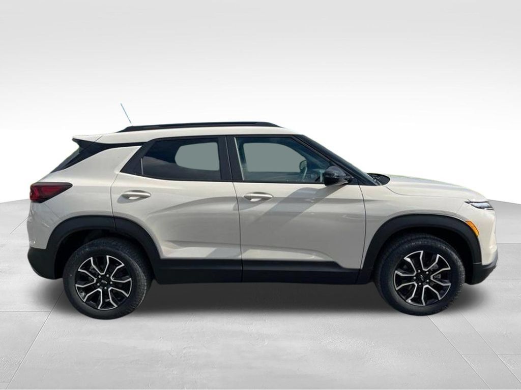 New 2026 Chevrolet TrailBlazer ACTIV w/ Convenience Package AWD/4WD image 4