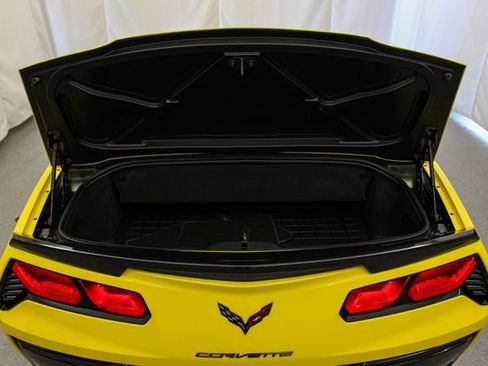 Used 2016 Chevrolet Corvette Stingray Convertible w/ 2LT Preferred Equipment Group RWD image 18