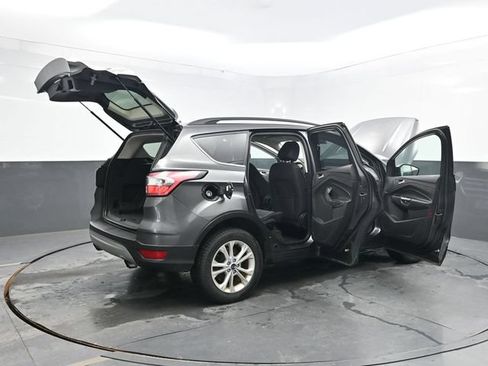 Used 2017 Ford Escape SE w/ Equipment Group 201A AWD/4WD image 52