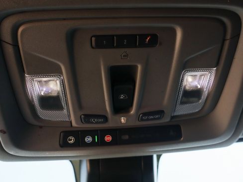 Used 2022 GMC Sierra 2500 Denali image 31