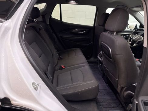 Used 2023 GMC Terrain SLE image 19