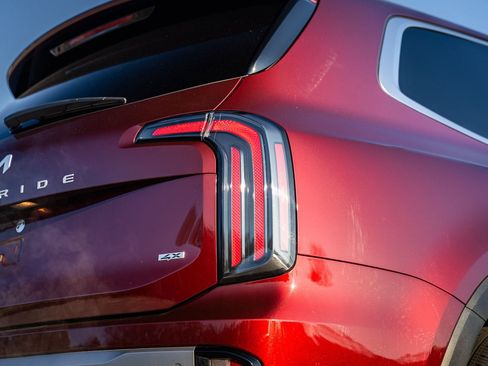 Used 2023 Kia Telluride SX Prestige image 15