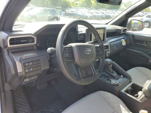 Used 2025 Toyota Tacoma SR5 image 13