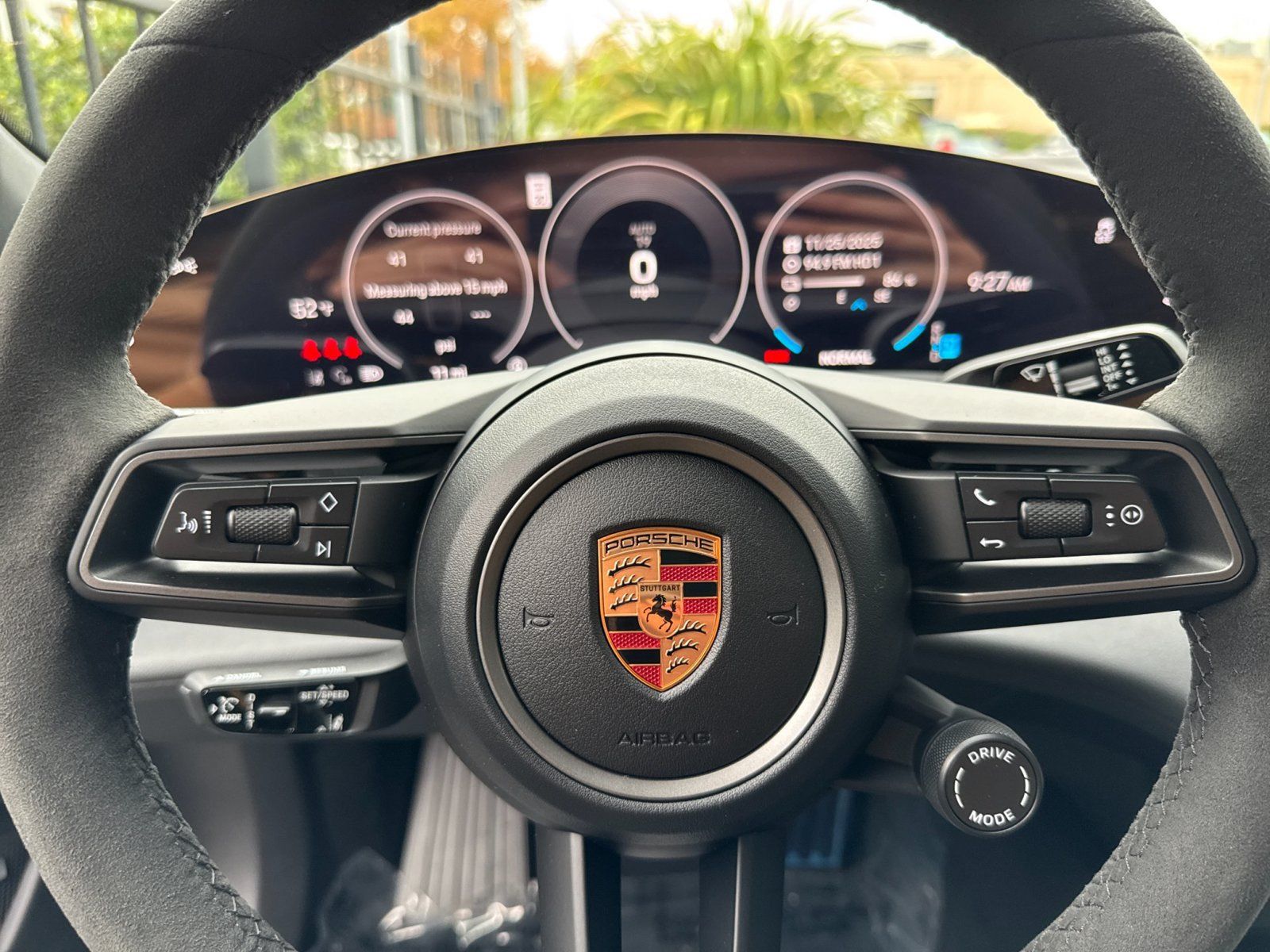 Certified 2026 Porsche Taycan AWD/4WD image 27