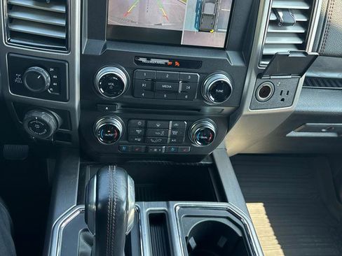 Used 2018 Ford F150 Platinum w/ Equipment Group 701A Luxury image 25