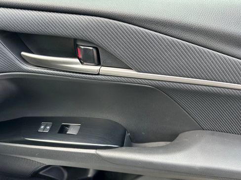 Certified 2025 Toyota Camry SE image 21