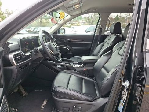 Used 2024 Kia Telluride S image 15