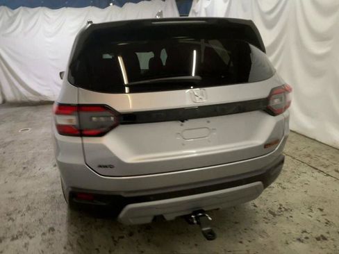 Certified 2025 Honda Pilot TrailSport image 7