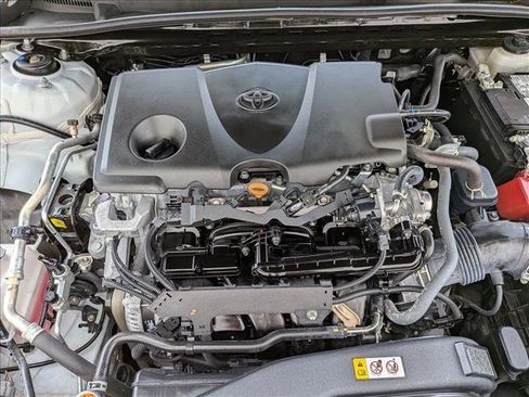 Used 2024 Toyota Camry SE w/ Convenience Package image 19