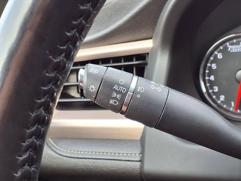 Used 2018 GMC Acadia Denali w/ Technology Package image 15