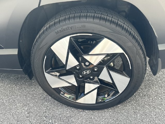 Used 2025 Hyundai Kona Limited FWD image 14