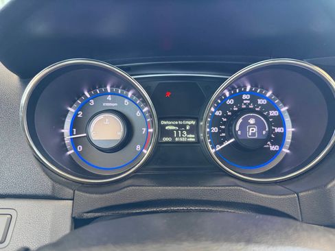 Used 2012 Hyundai Sonata Limited w/ Navigation Pkg FWD image 8
