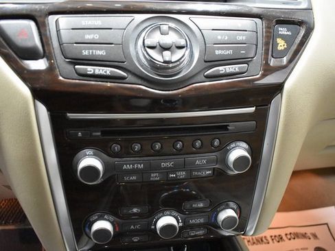 Used 2014 Nissan Pathfinder SL w/ SL Premium Package image 22