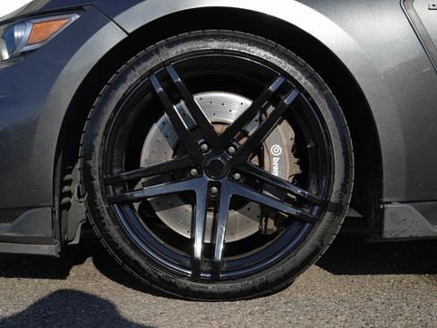 Used 2017 Ford Mustang Shelby GT350 image 11