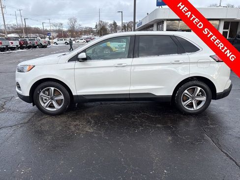 Used 2024 Ford Edge SEL w/ Convenience Package image 2