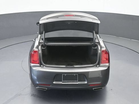 Used 2020 Chrysler 300 S w/ S Model Appearance Package RWD image 68