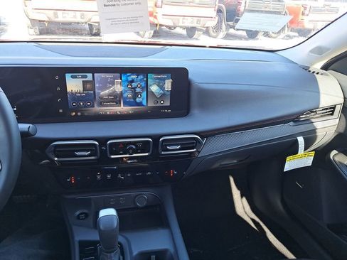 New 2026 Nissan Sentra SR w/ SR Premium Package image 20