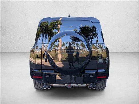 New 2026 Land Rover Defender 130 V8 image 7