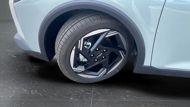 New 2026 Kia K4 EX FWD image 33