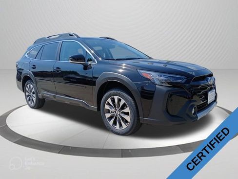 Certified 2025 Subaru Outback Limited AWD/4WD image 1