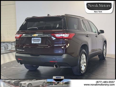 Used 2020 Chevrolet Traverse LT w/ Driver Confidence II Package image 8