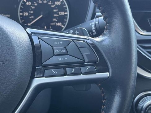 Used 2023 Nissan Altima 2.5 SR w/ SR Premium Package image 27