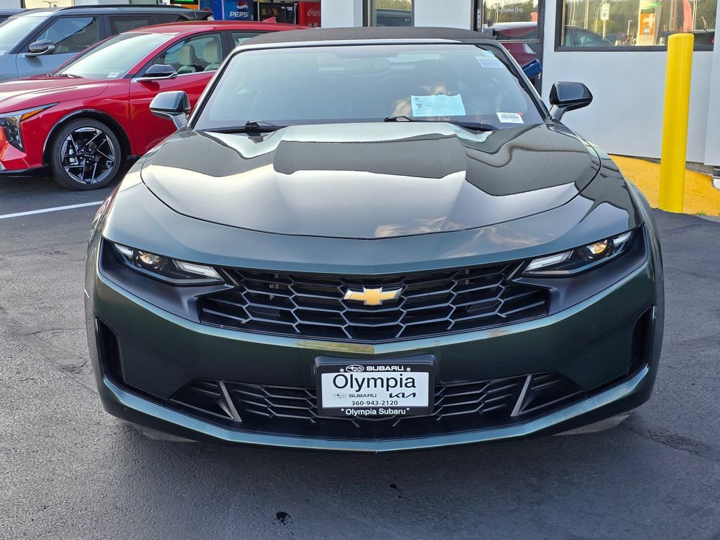Used 2020 Chevrolet Camaro LT RWD image 2