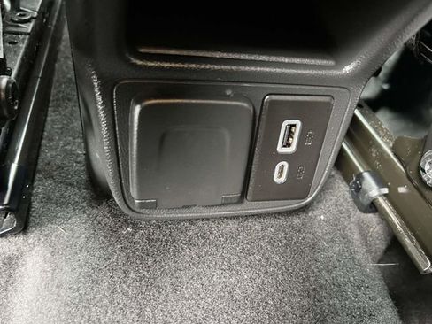Used 2023 Chevrolet TrailBlazer RS w/ Convenience Package AWD/4WD image 13