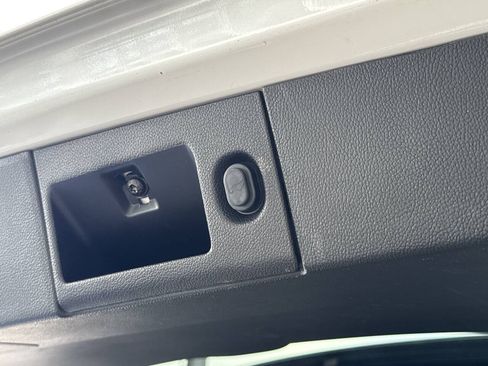 Used 2016 Cadillac Escalade Premium AWD/4WD image 10