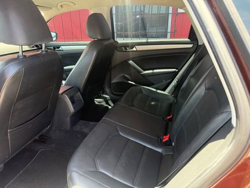 Used 2014 Volkswagen Passat 1.8T Wolfsburg Edition FWD image 7